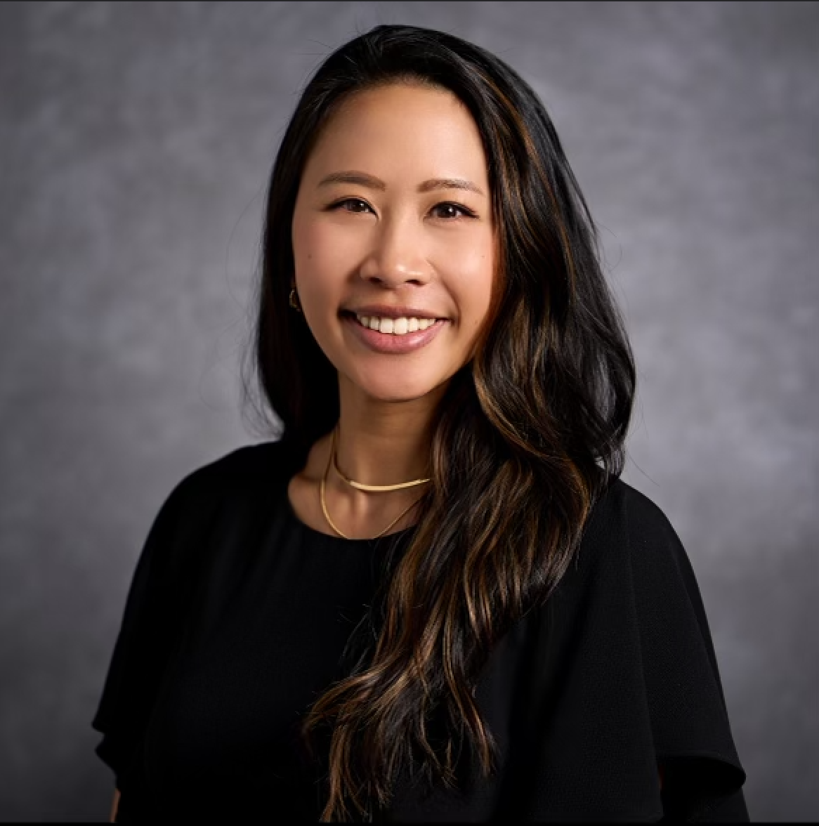 AAO Headshot 2022 2 (002) Dr Lin