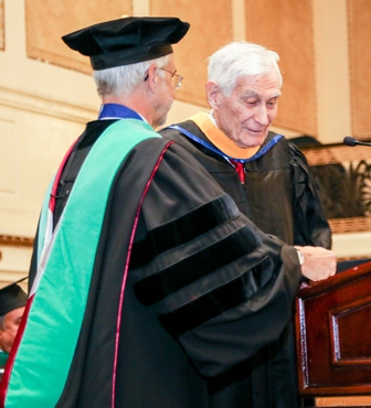 Mr. Harold Wilshinski receiving the Benjamin Franklin Society Award